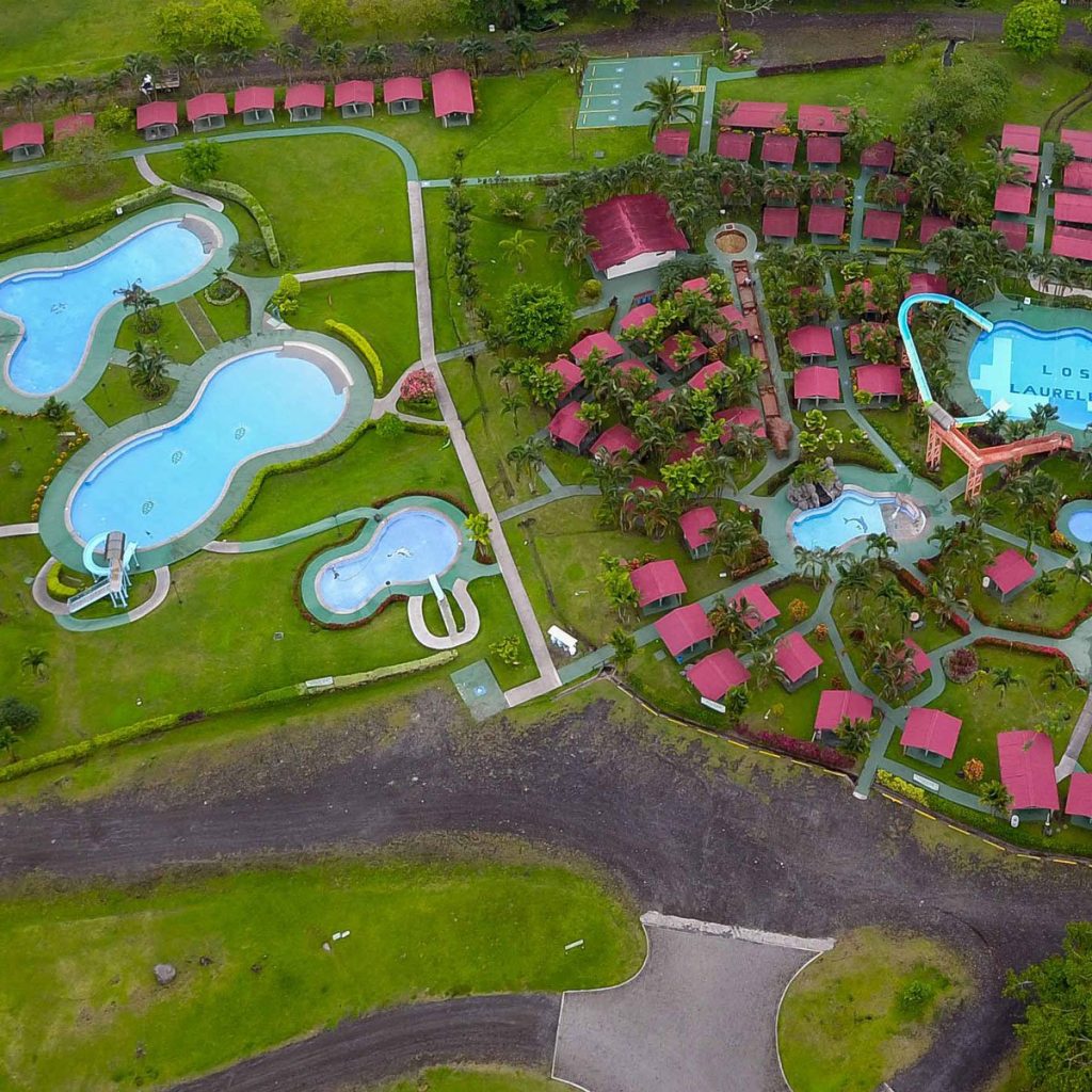 Vista aérea Termales los Laureles